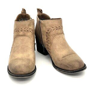 Billabong Womens Taupe Faux Suede Ankle Boots Size 9 Zipper Closure Braid Buckle
